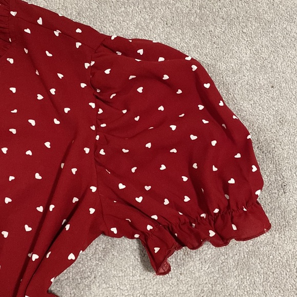 Red hearts shirt - Picture 2 of 4